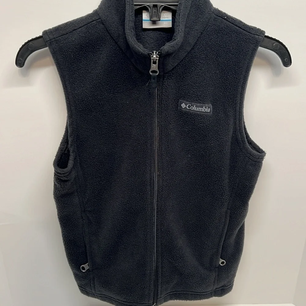 COLUMBIA Kid’s Black Fleece Full Zip Vest Size XS 6/7